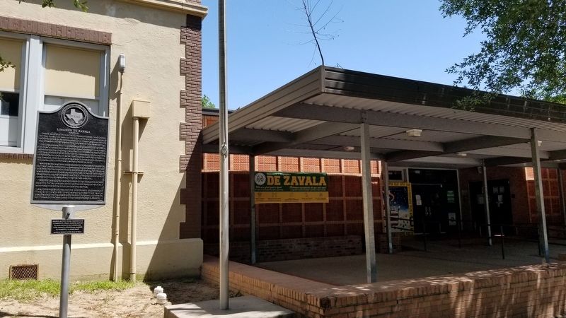 The front entrance to the De Zavala Elementary School image. Click for full size.