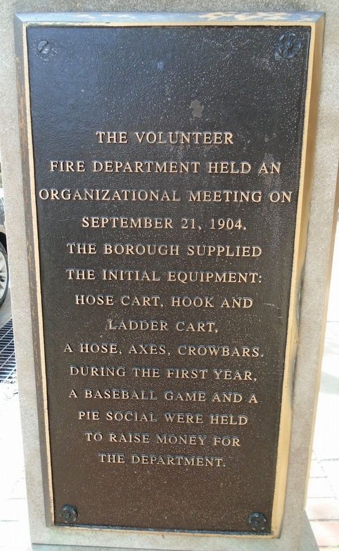 Grove City's Volunteer Fire Service Marker image. Click for full size.