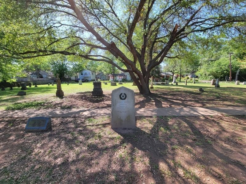 Captain Hayden Arnold Marker and Gravesite image. Click for full size.