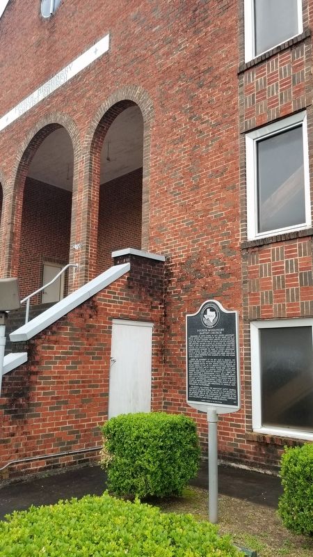 Fourth Missionary Baptist Church and Marker image. Click for full size.