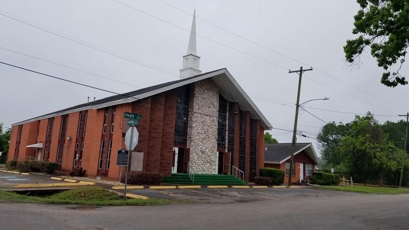 The view of the Mt. Zion Missionary Baptist Church and Marker from the street image. Click for full size.