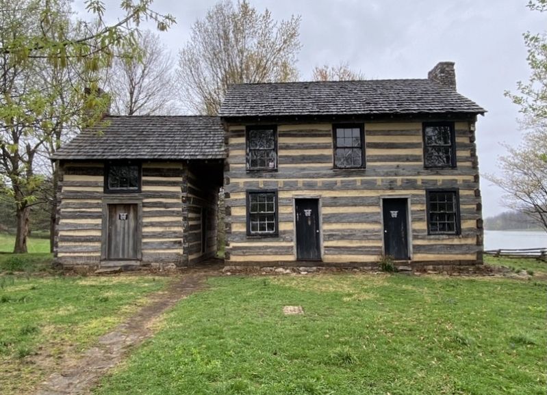 Log cabin built by Thomas Lincoln, father of President Abraham Lincoln. image. Click for full size.