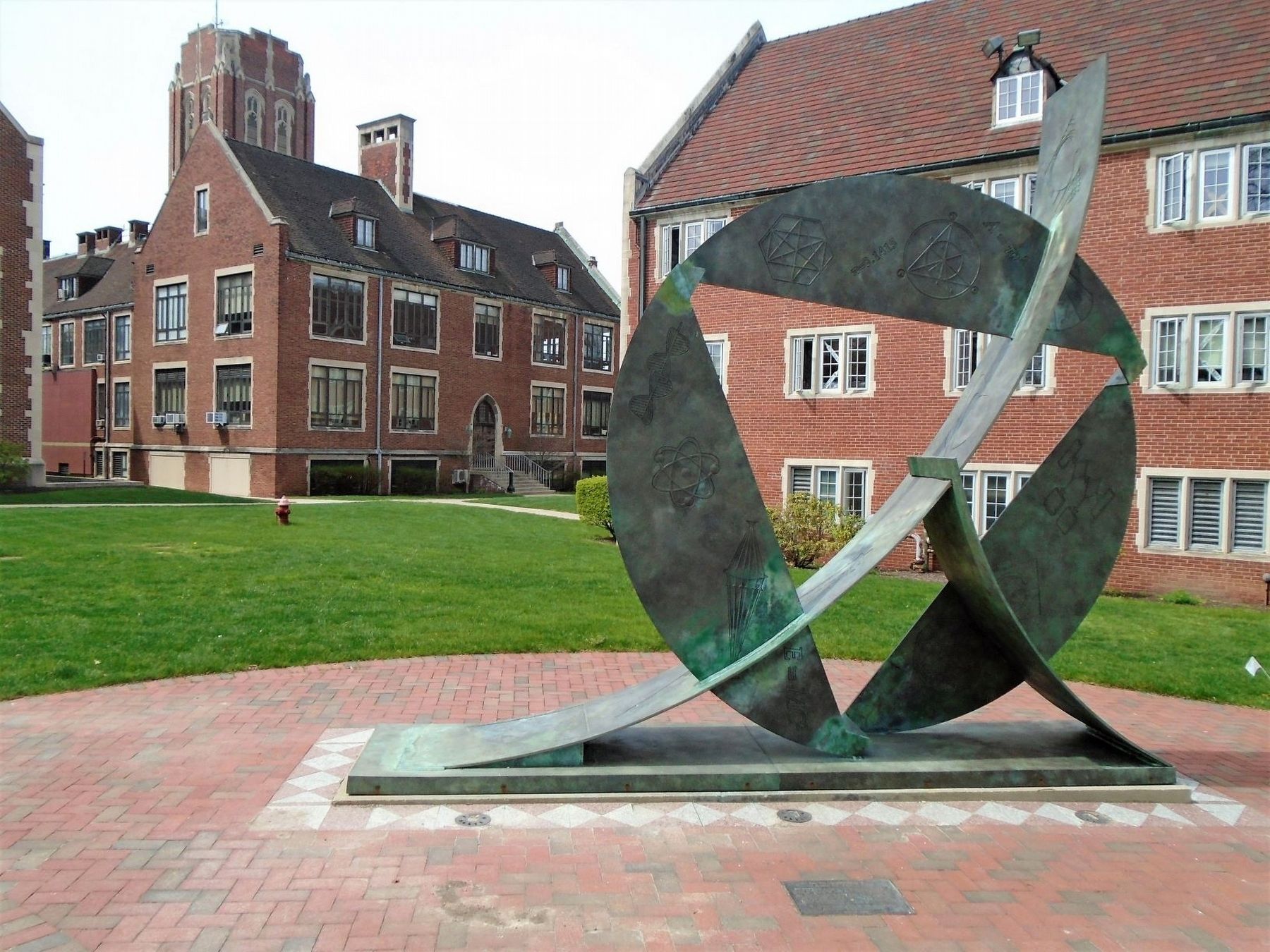 Pythagorean 𝜋 Marker and Sculpture image. Click for full size.