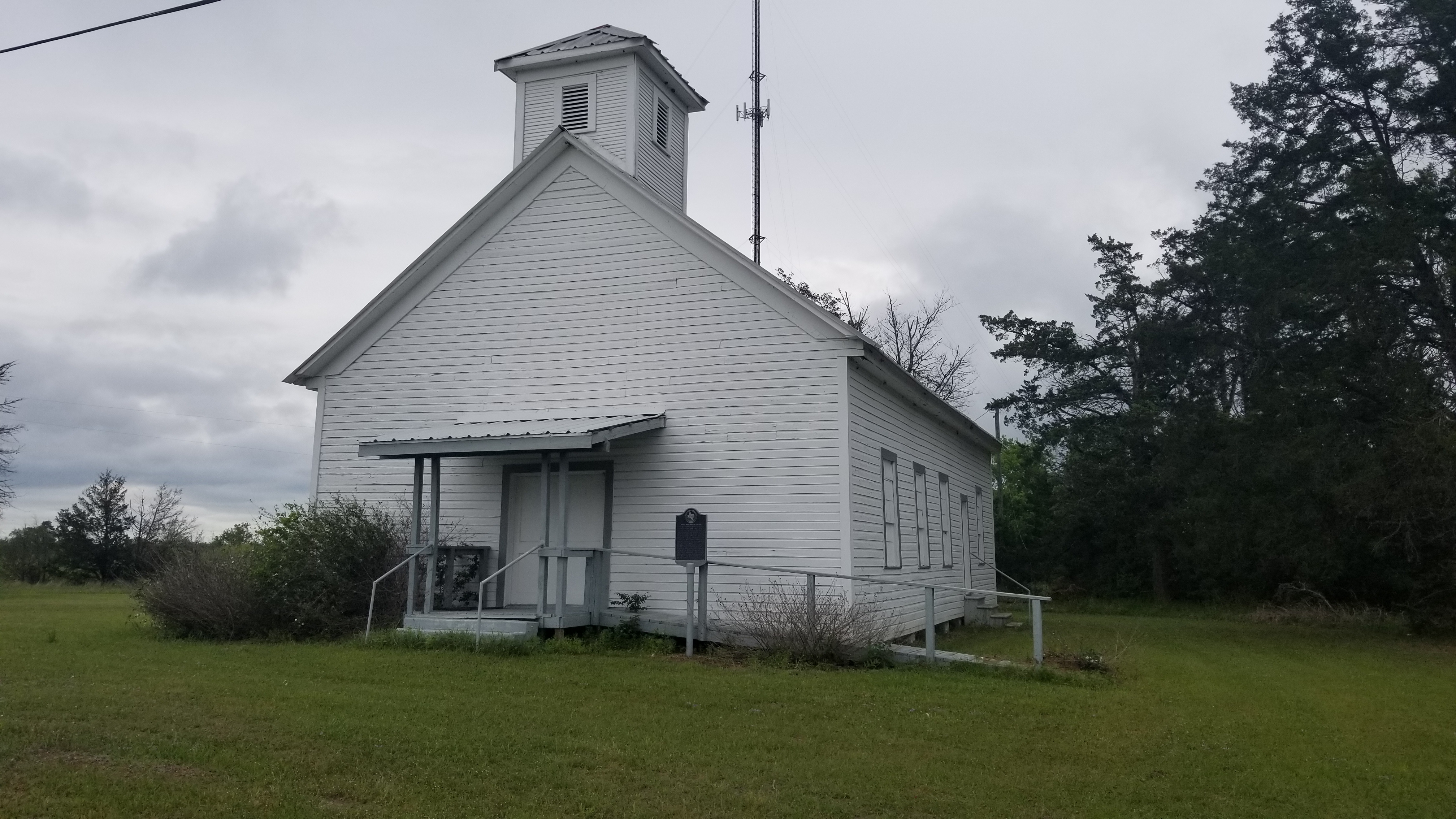 Bedias First Baptist Church and Marker