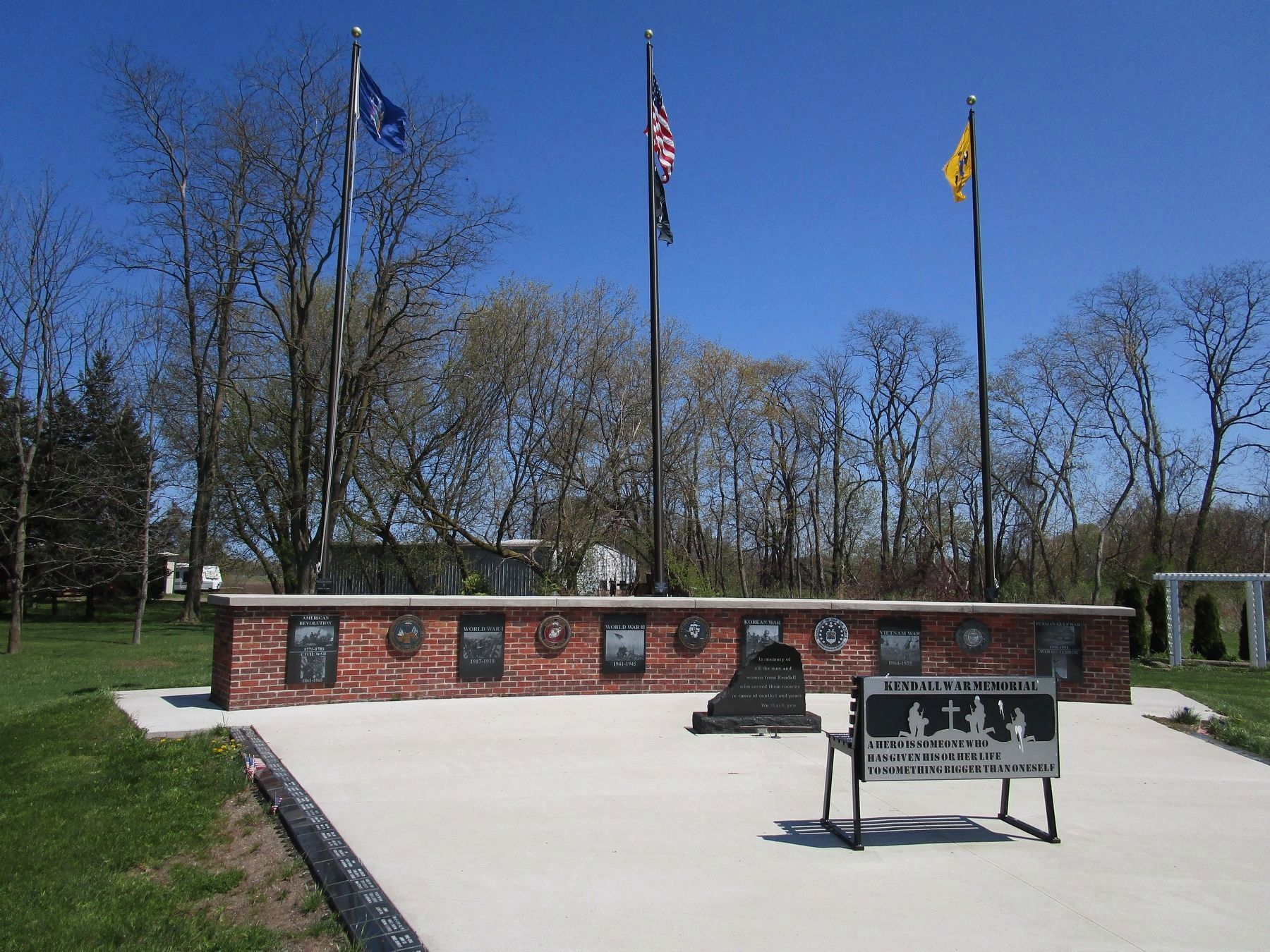 Kendall War Memorial image. Click for full size.