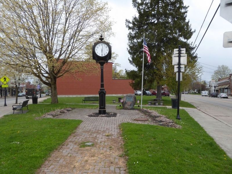 1917 – 1918 Marker boulder in the village memorial area. Click for full size. 1917 – 1918 Marker boulder in the village memorial area image. Click for full size.