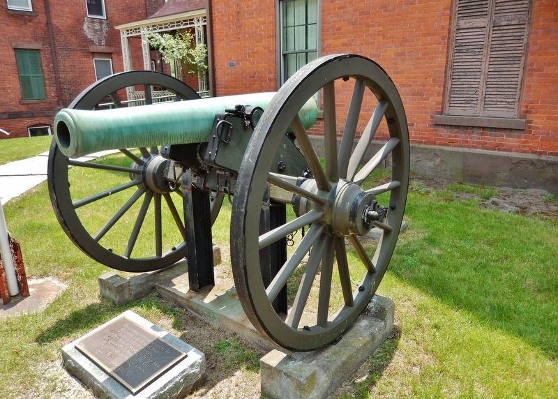 Cannon (<i>on exhibit near marker</i>)</center> image. Click for full size.