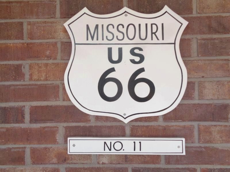 Marker #11 and Route 66 shield near the marker image. Click for full size.