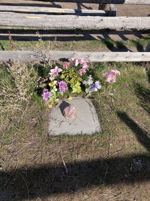 Alice Frary Gravesite. Click for full size. Alice Frary Gravesite image. Click for full size.