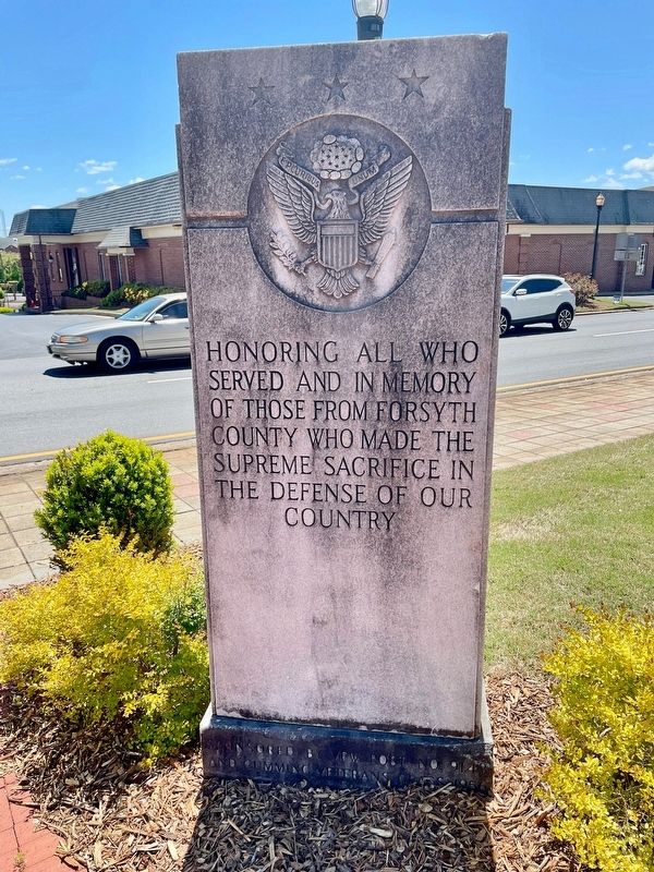 Forsyth County War Memorial image. Click for full size.