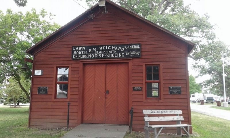 Reighard Blacksmith Shop and Marker image. Click for full size.