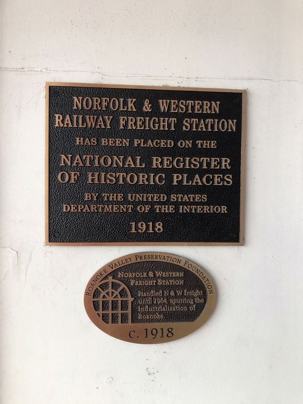 Norfolk & Western Freight Station Marker image. Click for full size.