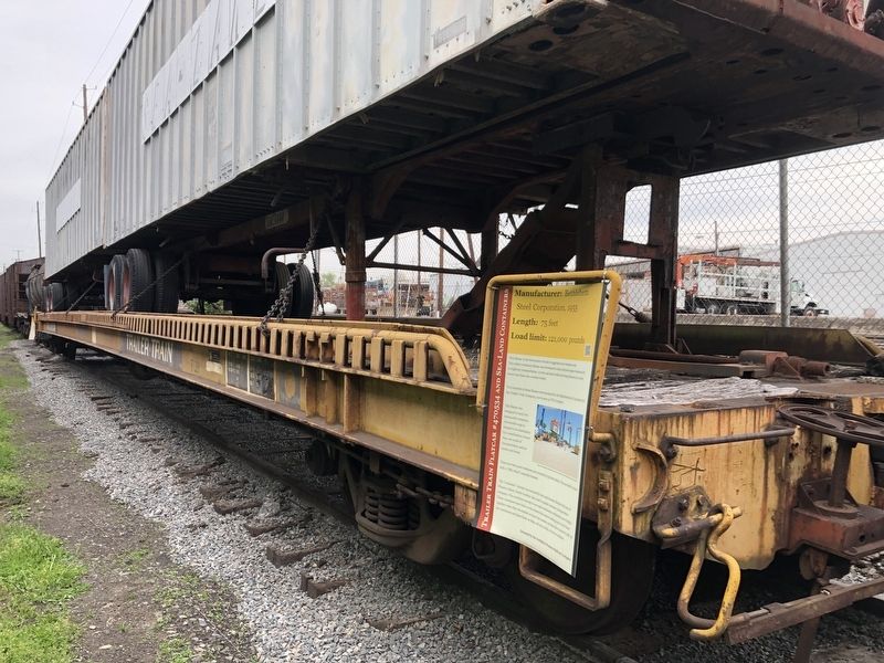 Trailer Train Flatcar #470534 and Sea-Land Containers Marker. Click for full size. Trailer Train Flatcar #470534 and Sea-Land Containers Marker image. Click for full size.