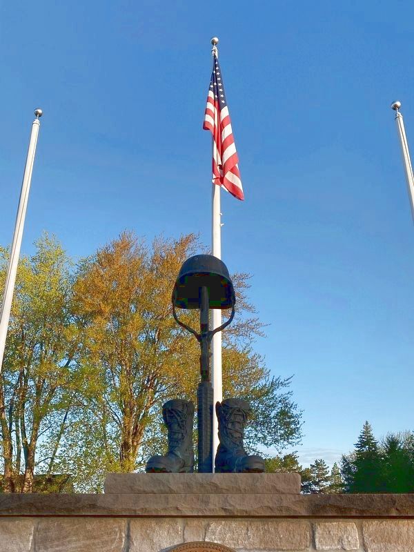 Luna Pier American Legion’s Veterans Memorial image. Click for full size.
