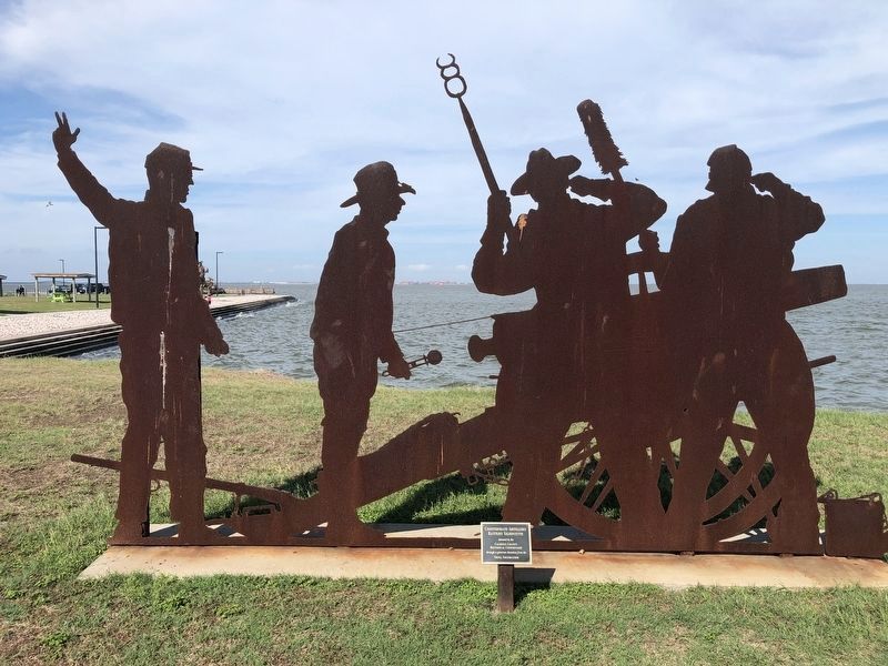 Nearby Confederate artillery silhouette image. Click for full size.