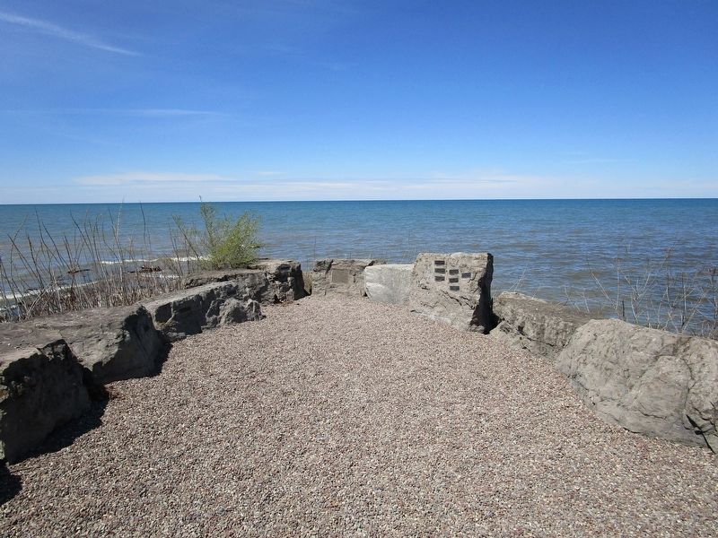 Memorial Point at Bear Creek Harbor image. Click for full size.