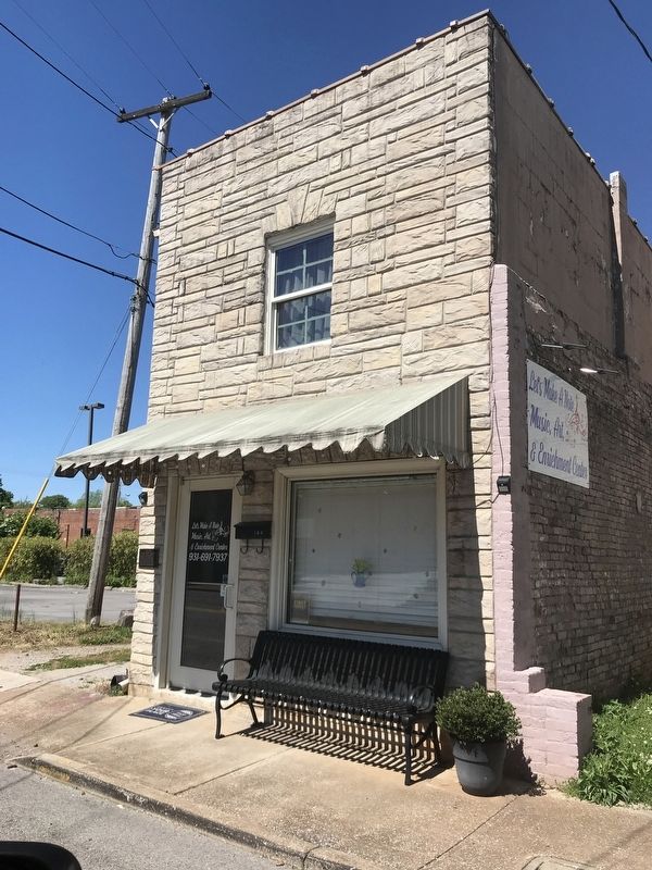 Built 1920s Marker. Click for full size. Built 1920s Marker image. Click for full size.
