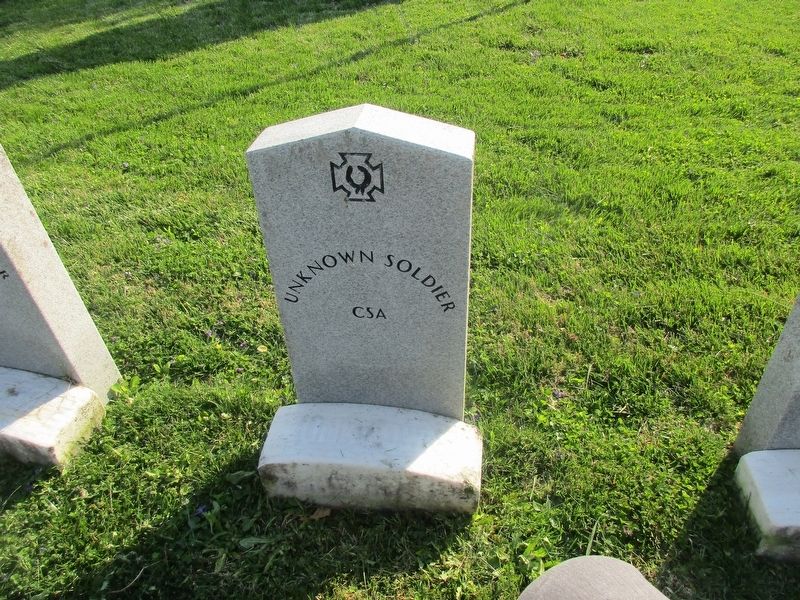 Cynthiana Confederate Memorial image. Click for full size.
