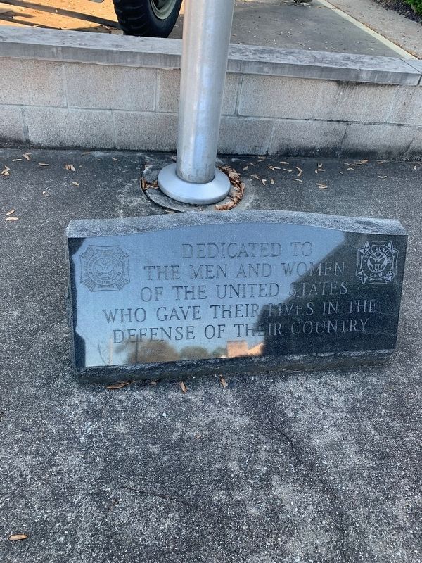 Dedicated to the Men and Women of the United States Marker. Click for full size. Dedicated to the Men and Women of the United States Marker image. Click for full size.
