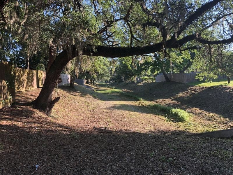 The Canal as seen to the north of the marker image. Click for full size.
