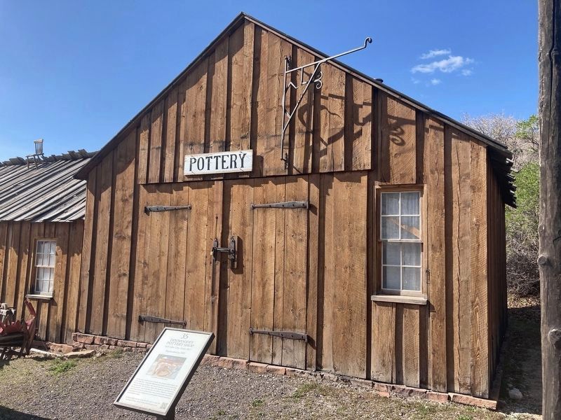 Dinwoodey Pottery Shop and Marker image. Click for full size.
