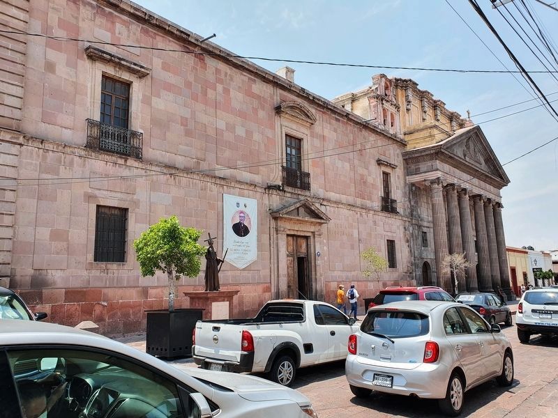 Saint Jun�pero Serra Marker outside of the temple and former convent of Teresitas image. Click for full size.