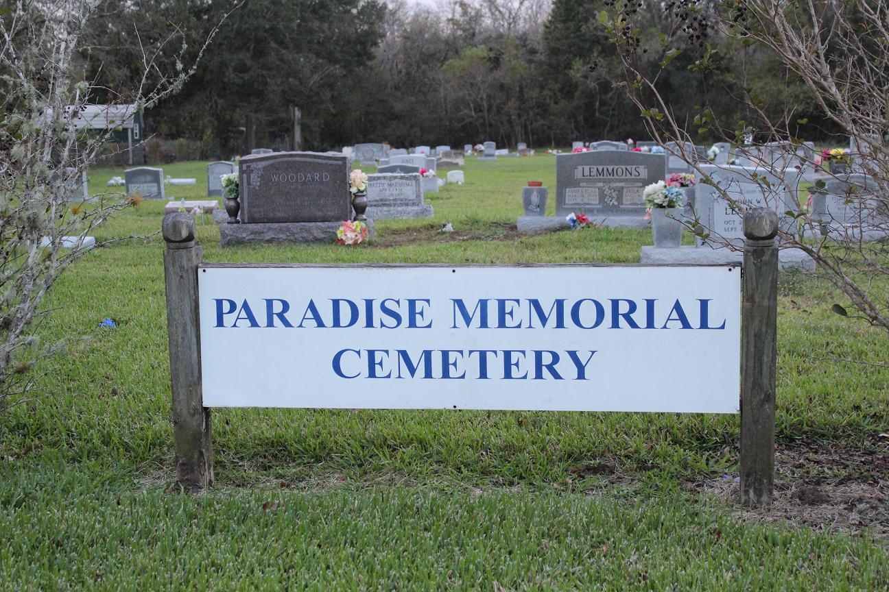 Paradise Memorial Cemetery Sign