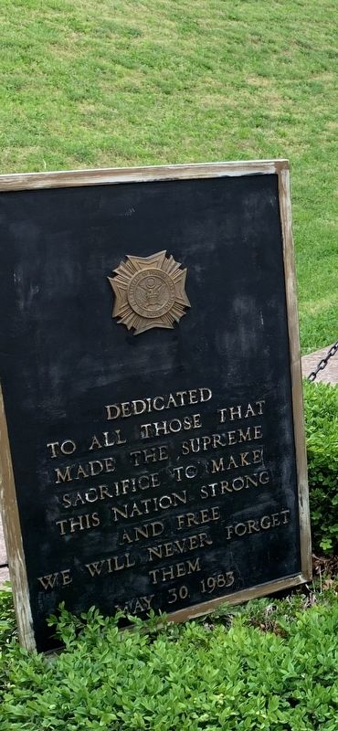 Dedicated to all those that made the supreme sacrifice Marker image. Click for full size.