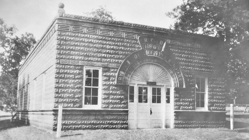 Marker detail: Grand Army Memorial Hall before 1936 image. Click for full size.