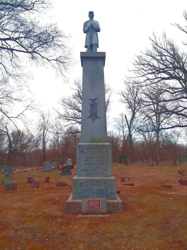 Defiance County Soldiers' & Sailors' Monument image. Click for full size.