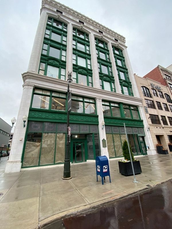 L. B. King and Company Building Marker image. Click for full size.
