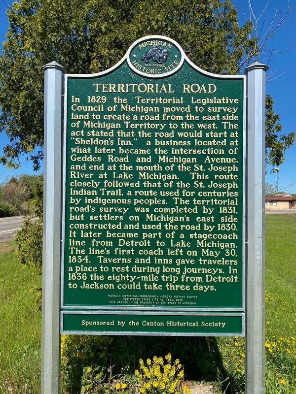 Territorial Road Marker image. Click for full size.