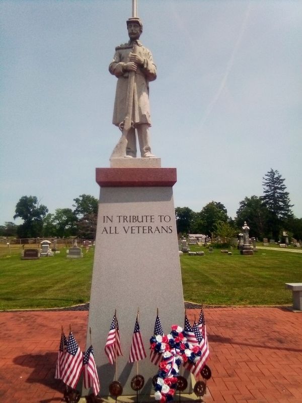Sherwood Veterans Memorial image. Click for full size.