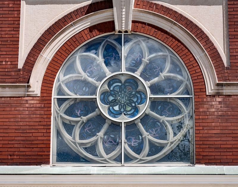 The rose window made by Tiffany & Co. of New York noted on marker. image. Click for full size.