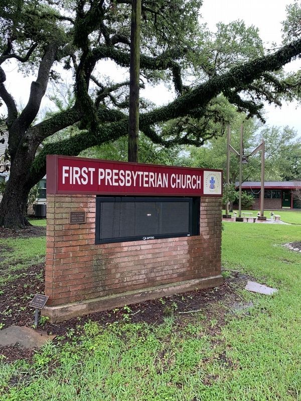 First Presbyterian Church of Alvin sign image. Click for full size.