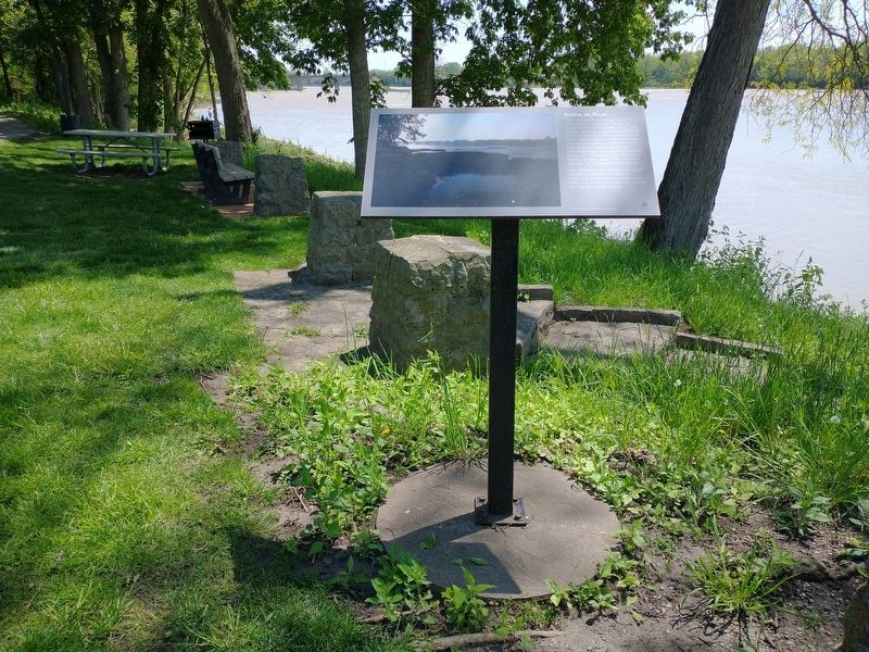 Roche de Bout Marker. Click for full size. Roche de Bout Marker image. Click for full size.