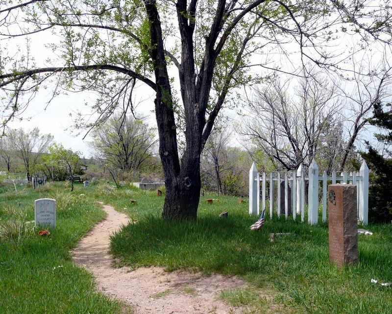 Bingham Hill Historic Cemetery 1862 Marker, along the path image. Click for full size.