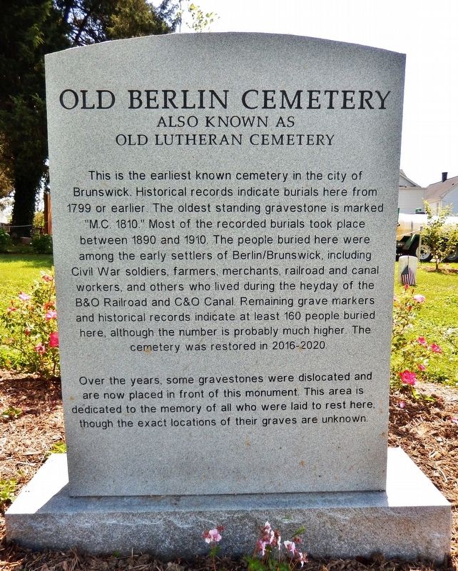 Old Berlin Cemetery Marker image. Click for full size.