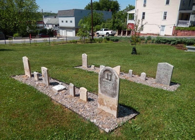 Old Berlin Cemetery (<i>relocated "orphaned" headstones</i>). Click for full size. Old Berlin Cemetery (<i>relocated "orphaned" headstones</i>) image. Click for full size.