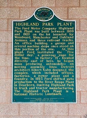 Highland Park Plant Marker image. Click for full size.