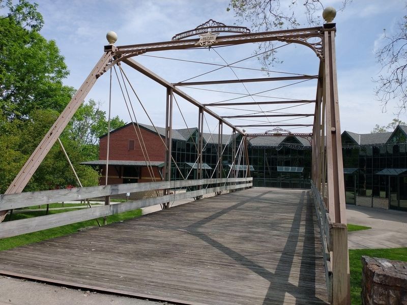 Morrison Iron Bridge image. Click for full size.