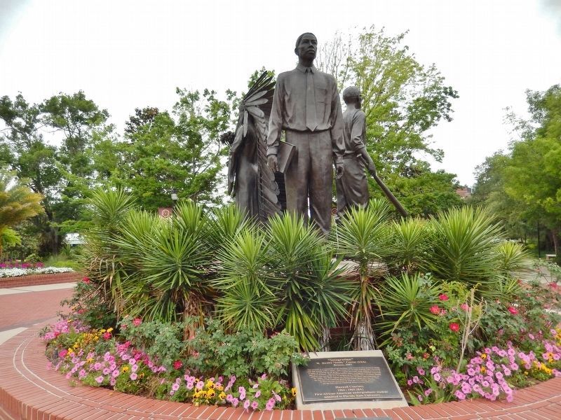 Maxwell Courtney Statue image. Click for full size.