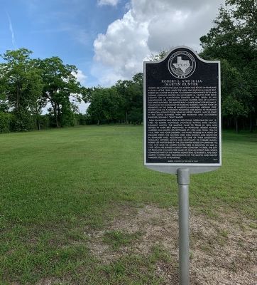Robert L. and Julia Martin Hunter Marker. Click for full size. Robert L. and Julia Martin Hunter Marker image. Click for full size.