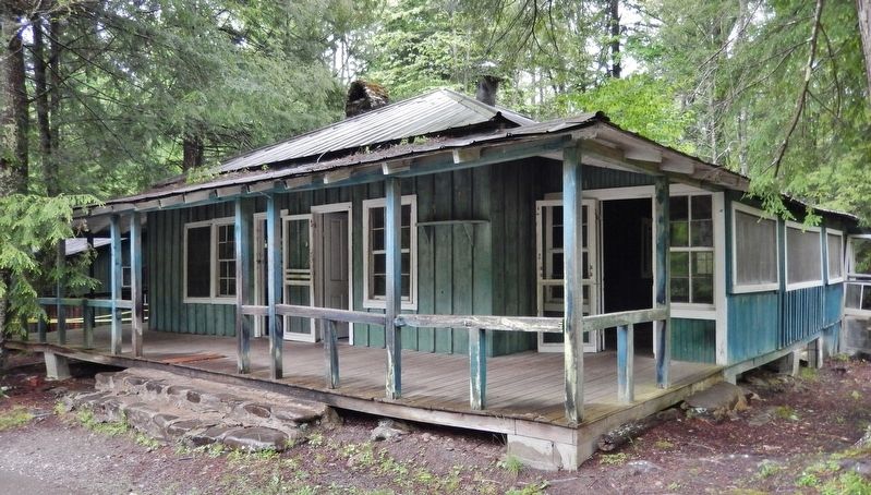 Elkmont Historic District Cabin on Jakes Creek Road B image. Click for full size.