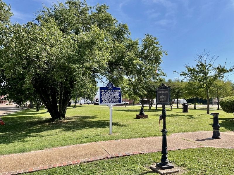 The Staple Singers Marker in small park. image. Click for full size.