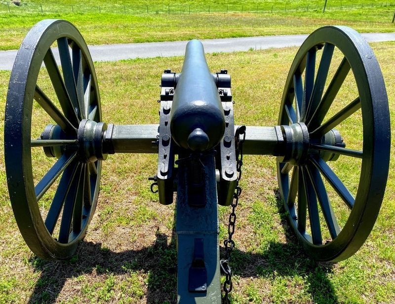Another Confederate 3-inch Rifle near the marker image. Click for full size.