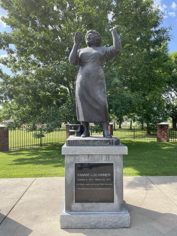 Statue of Fannie Lou Hamer as a lecturer. image. Click for full size.