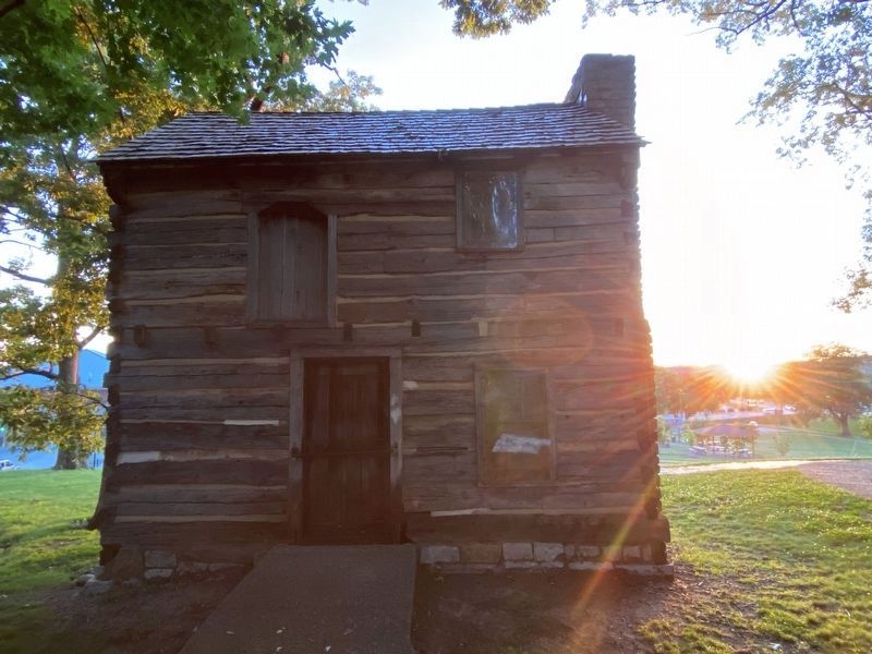 DeMoss Cabin image. Click for full size.