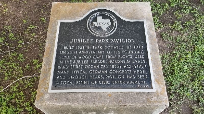 Jubilee Park Pavilion Marker image. Click for full size.