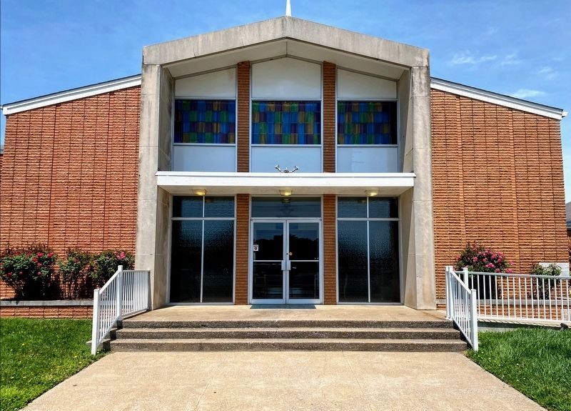 Washington Street Missionary Baptist Church Main Entrance image. Click for full size.